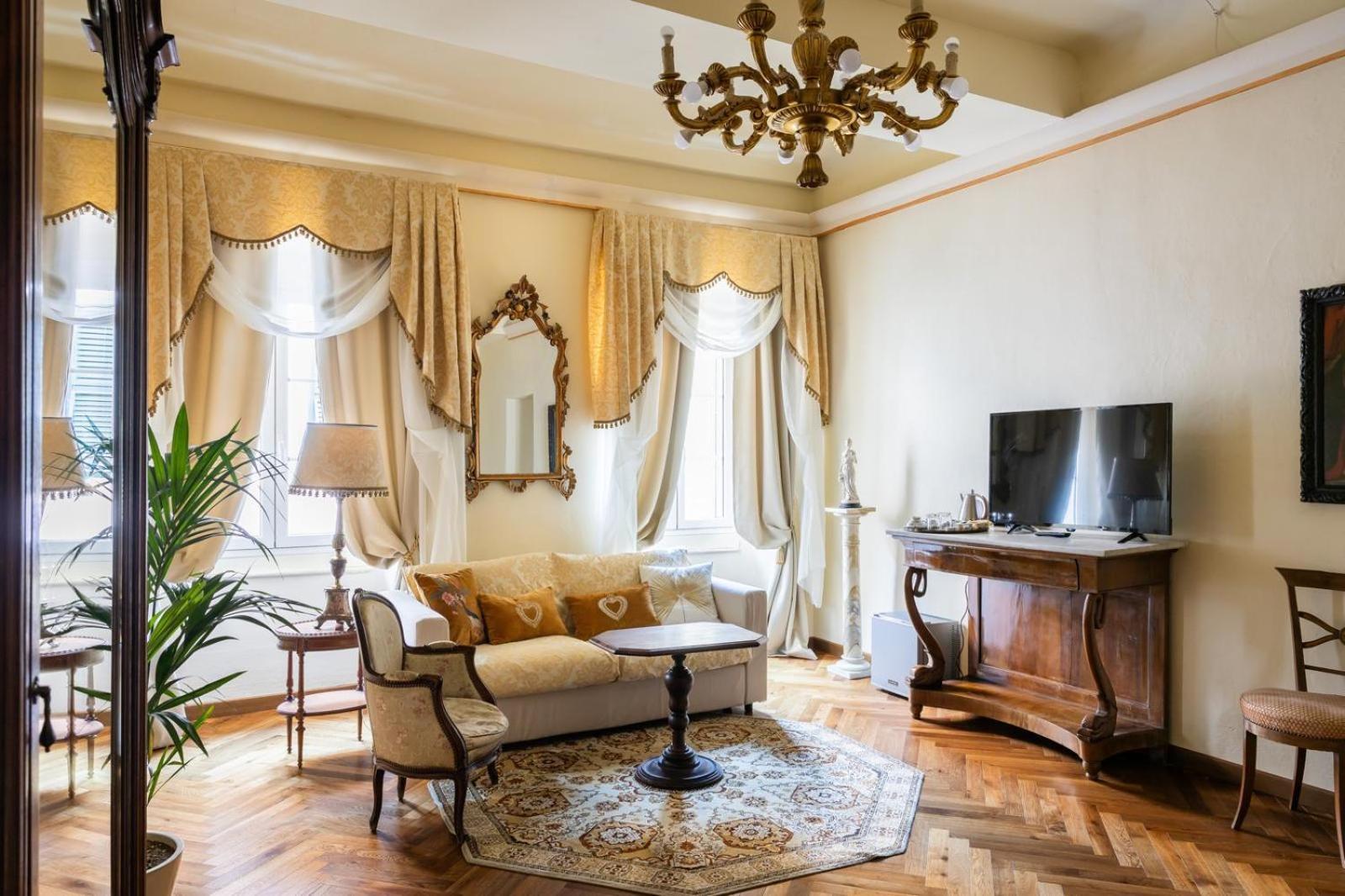מלון Palazzo Lari סרזאנה מראה חיצוני תמונה